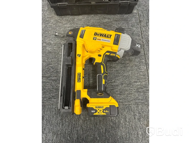 Spikpistol DEWALT DCN890N, ink batteri & laddare