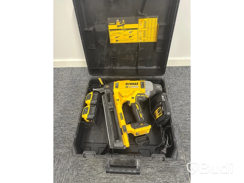 Spikpistol DEWALT DCN890N, ink batteri & laddare