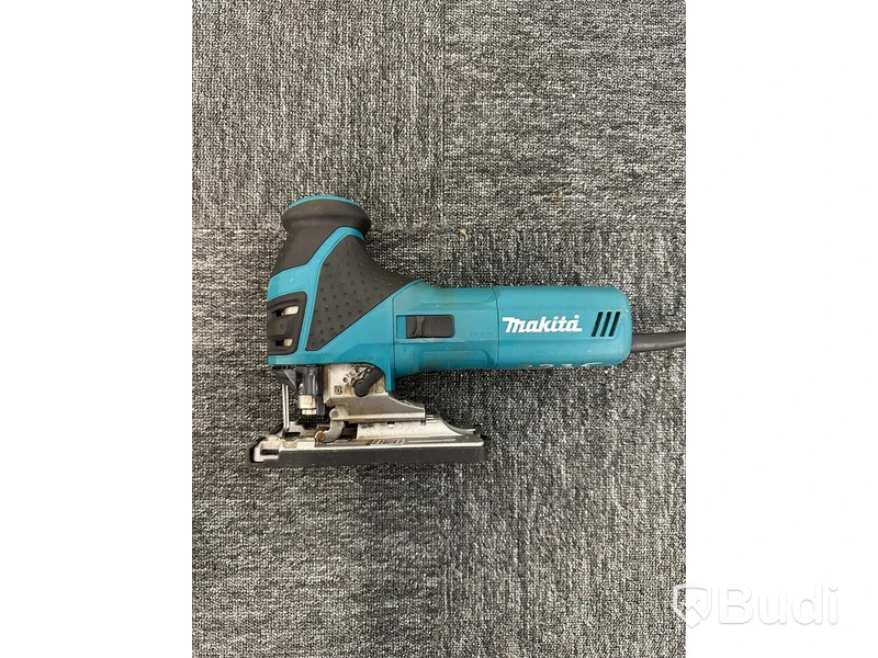 Sticksåg Makita 4351FCT