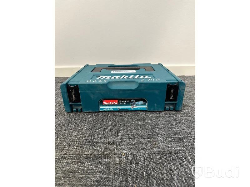 Sticksåg Makita 4351FCT