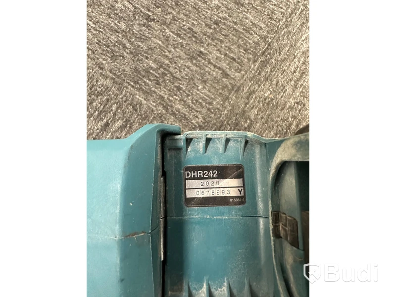 Kombihammare Makita DHR242 & dammsamlare Makita DX06