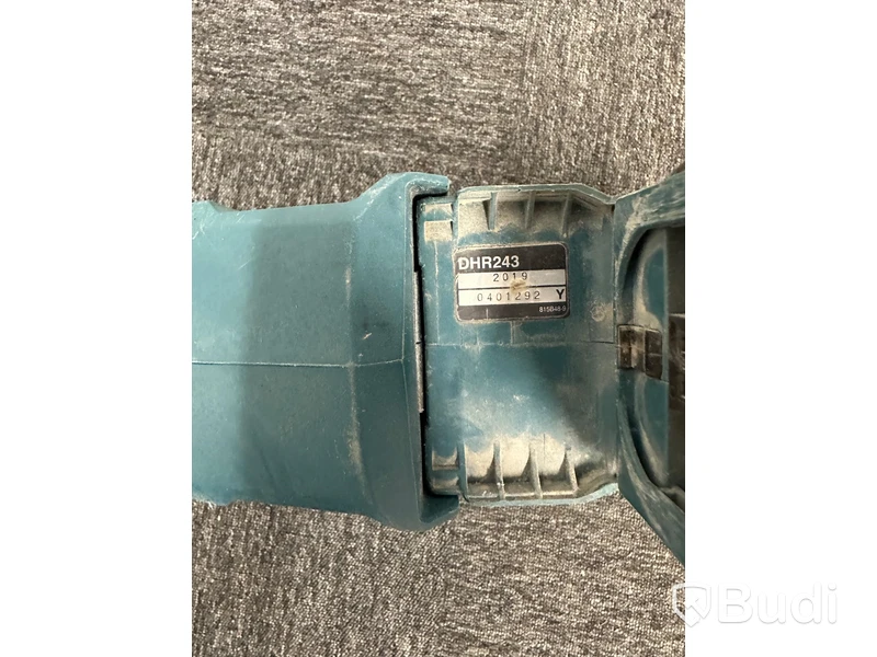Kombihammare Makita DHR243 & dammsamlare Makita DX02
