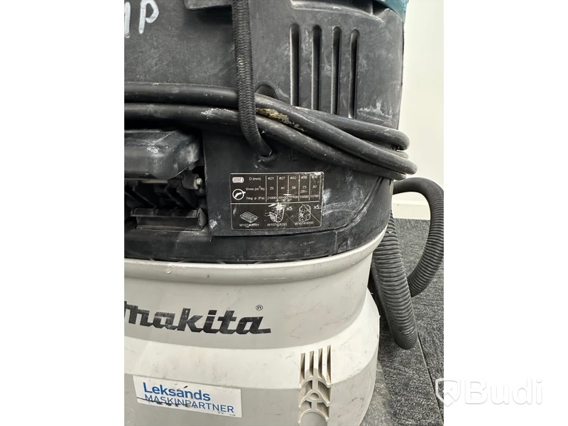 Dammsugare Makita VC4210M