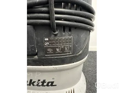 Dammsugare Makita VC4210M
