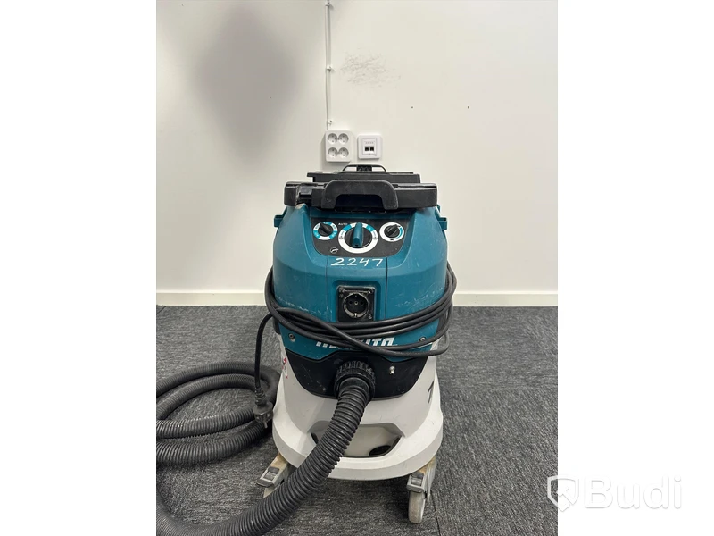 Dammsugare Makita VC4210M