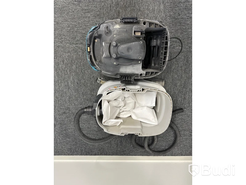 Dammsugare Makita VC4210M