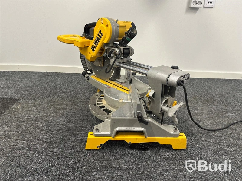 Kap & gersåg Dewalt DWS727 & sågbord DE7023