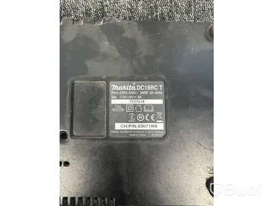 Kombihammare Makita DHR243, HEPA-dammutsugsfäste DX-02, ink batteri & laddare