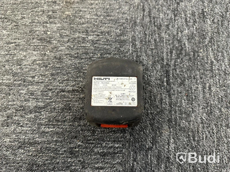 Laddare och 5st batterier Hilti