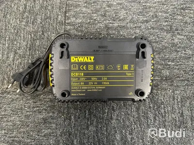 Snabbladdare DCB118 Dewalt och 2st 18/54V XR FLXVOLT batterier Dewalt