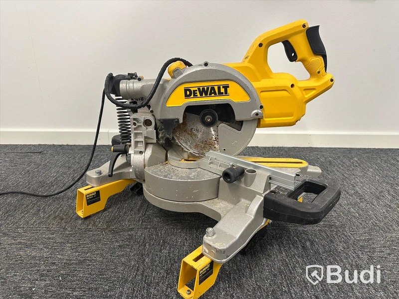 Kap-/gersåg Dewalt DWS777-QS med monteringsbyglar Dewalt DE7023-XJ