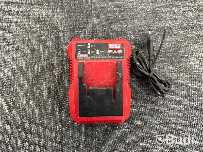 Batteriladdare Senco och 3st 18V litiumjonbatterier Senco