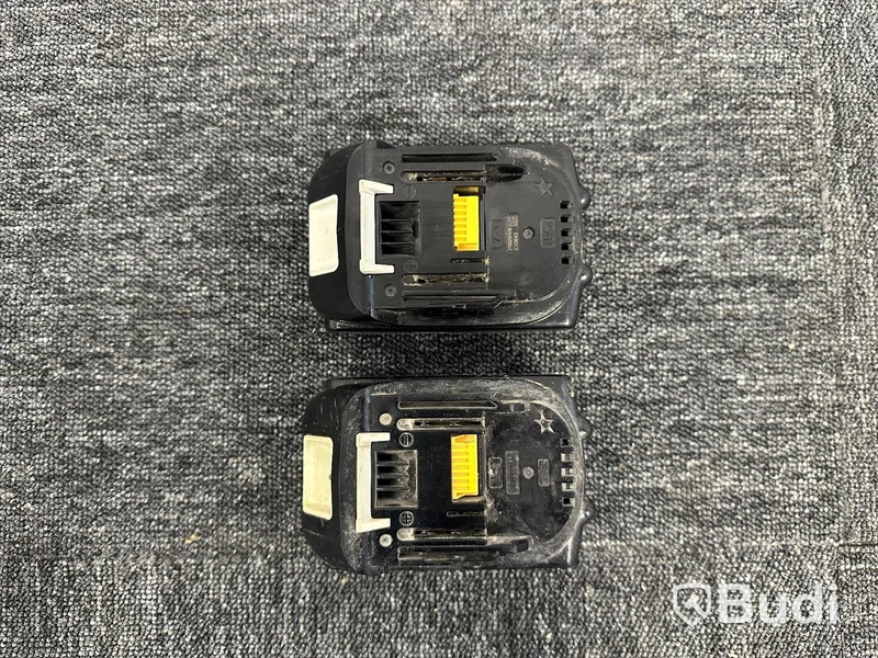 Sänksåg Makita DSP600, batteriladdare Makita DC18RCT och 3st 18V litiumjonbatterier Makita BL1830