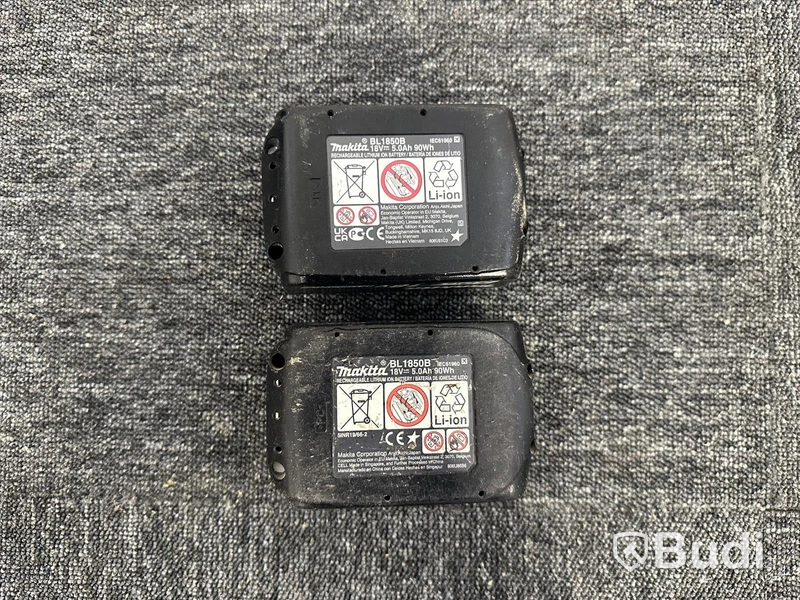 Sänksåg Makita DSP600, batteriladdare Makita DC18RCT och 3st 18V litiumjonbatterier Makita BL1830