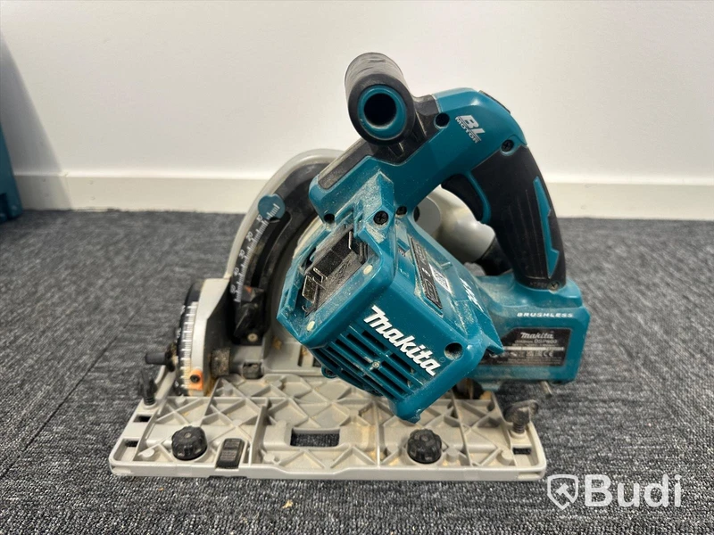 Sänksåg Makita DSP600, batteriladdare Makita DC18RCT och 3st 18V litiumjonbatterier Makita BL1830