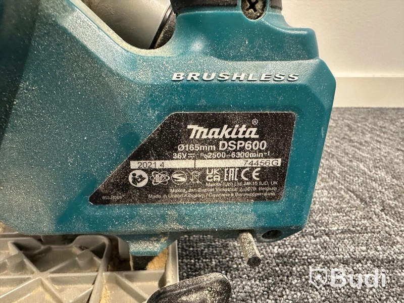 Sänksåg Makita DSP600, batteriladdare Makita DC18RCT och 3st 18V litiumjonbatterier Makita BL1830