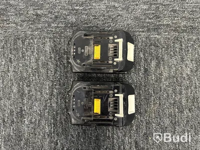 Kombihammare Makita DHR243 och slagskruvdragare Makita DTD153 med 2st 18V batterier och dubbelladdare