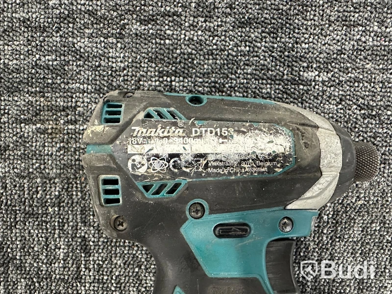 Kombihammare Makita DHR243 och slagskruvdragare Makita DTD153 med 2st 18V batterier och dubbelladdare
