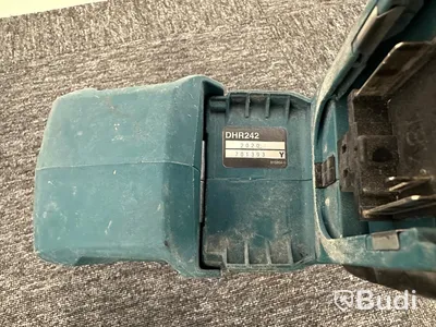 Kombihammare Makita DHR243 med dammutsug Makita DX06