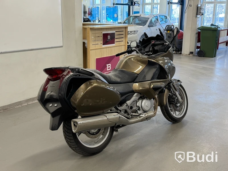 Motorcykel Honda Deauville -2006 | Reparationsobjekt