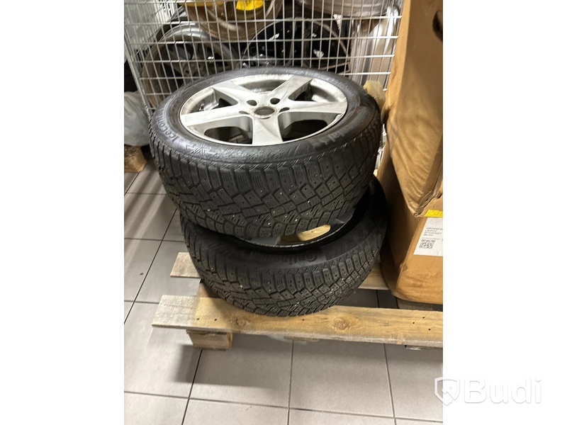 Hjul inkl. fälgar i lådor