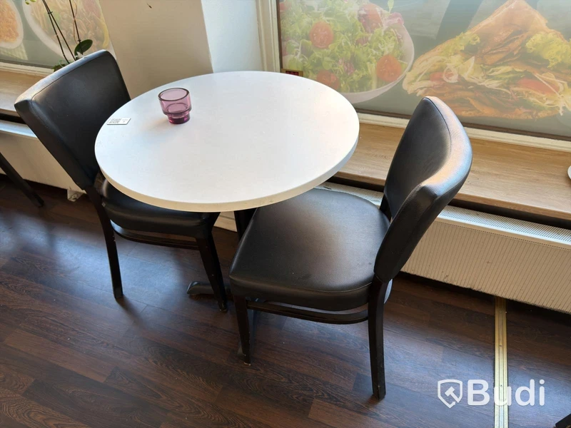 Restaurant furnishings (lot)