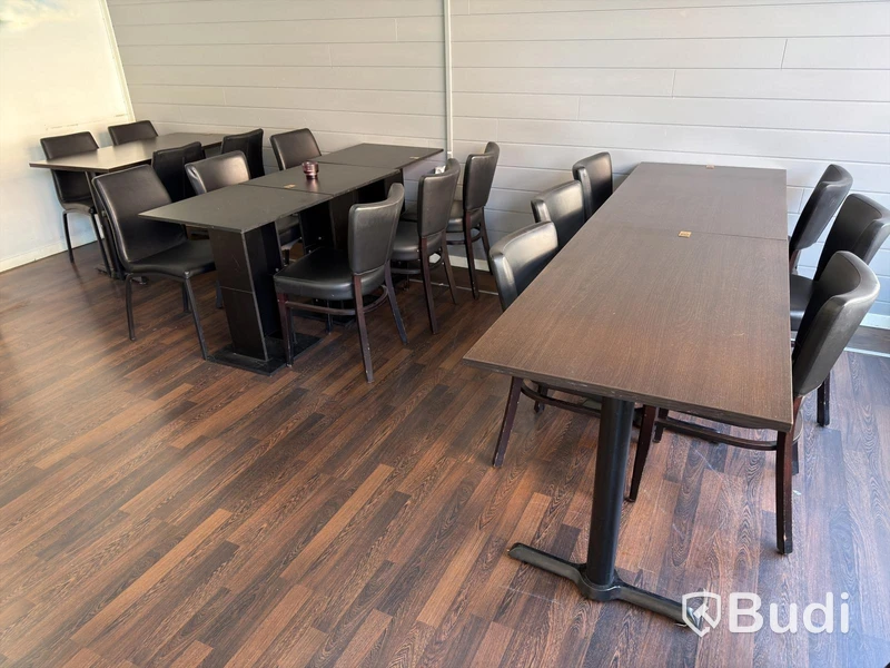 Restaurant furnishings (lot)