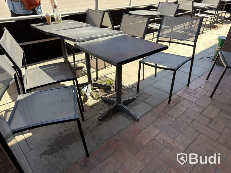 Restaurant furnishings (lot)