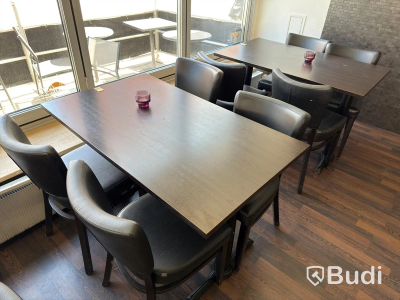 Restaurant furnishings (lot)