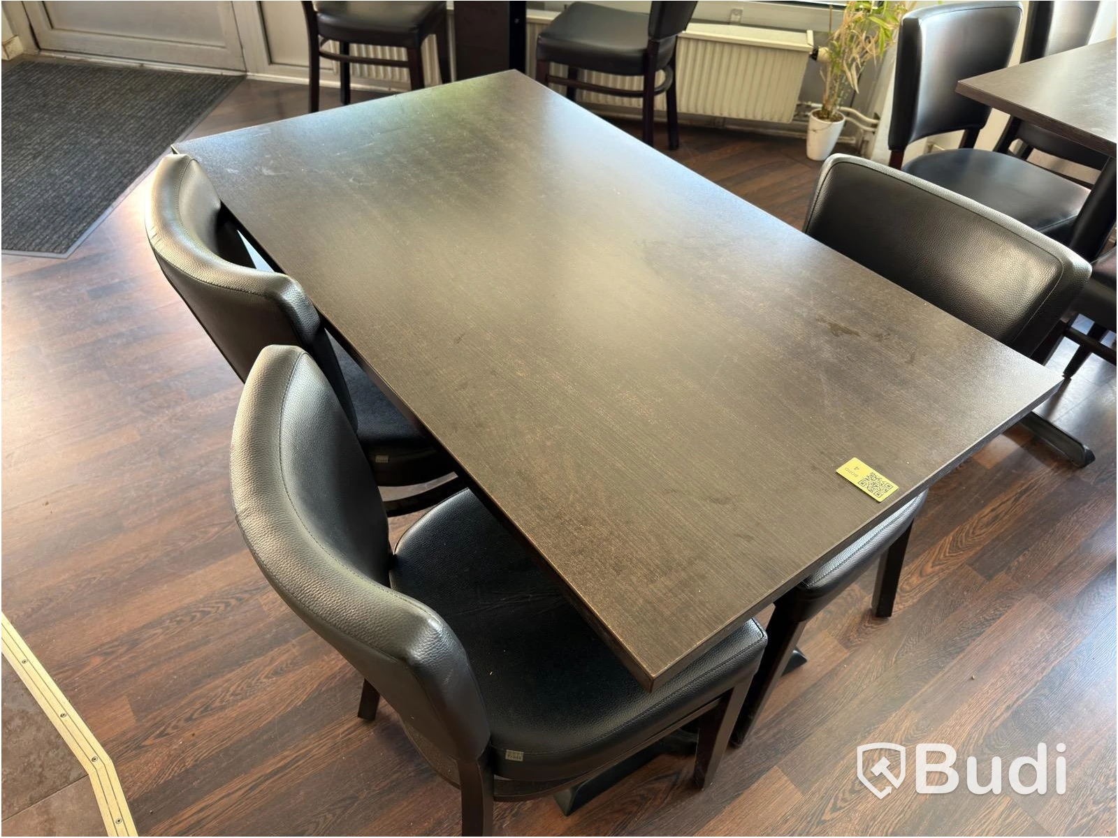 Restaurant furnishings (lot)