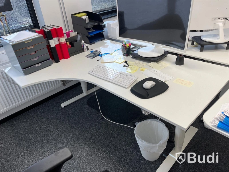 Elektriskt höj och sänkbart skrivbord