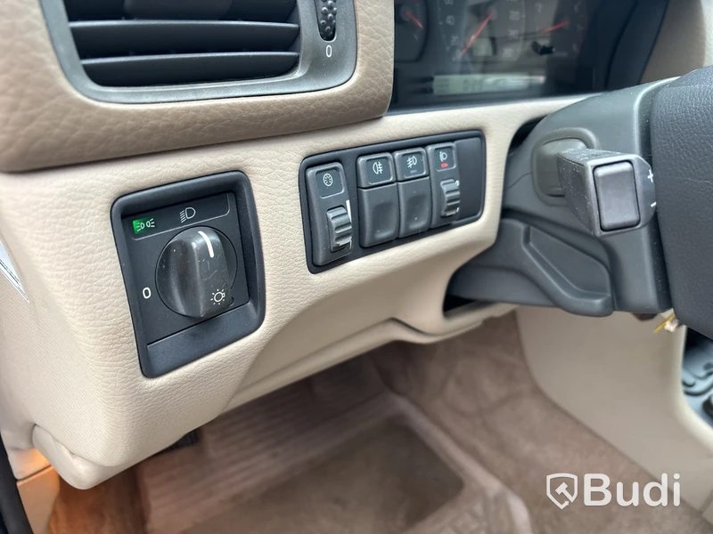 Personbil VOLVO L + S70 -1999 Lågmilare