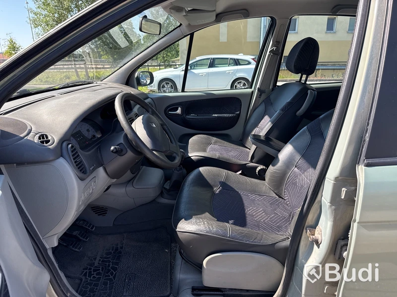 Renault Megane Scenic | 19960 mil | 2003 | Reparationsobjekt