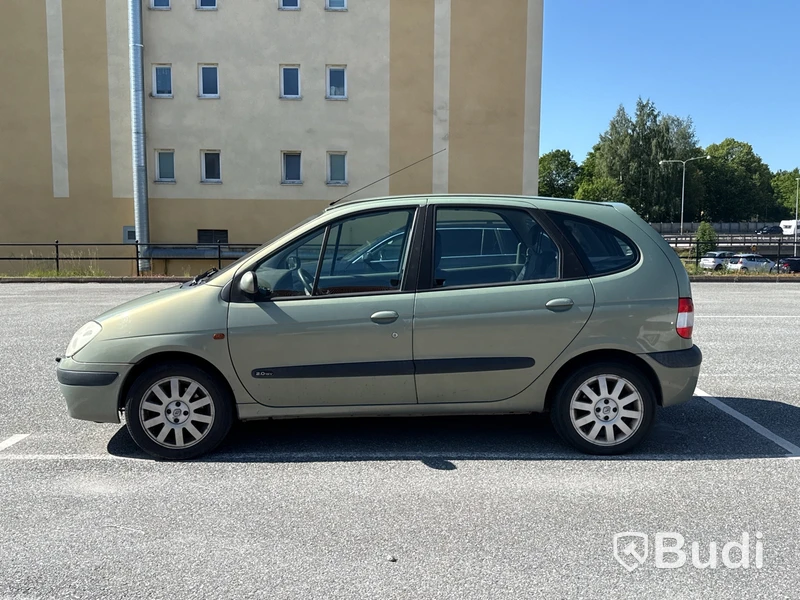 Renault Megane Scenic | 19960 mil | 2003 | Reparationsobjekt