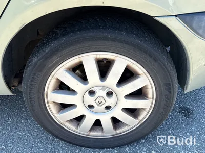Renault Megane Scenic | 19960 mil | 2003 | Reparationsobjekt