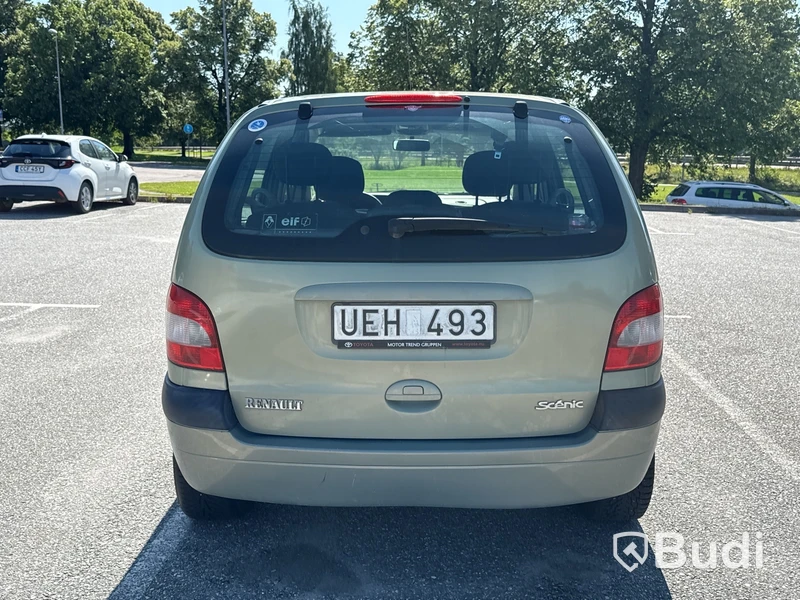Renault Megane Scenic | 19960 mil | 2003 | Reparationsobjekt