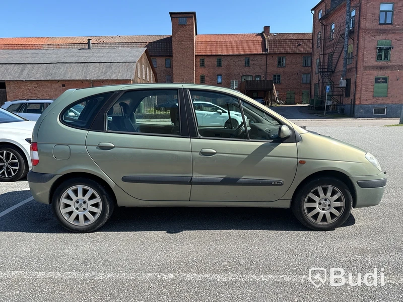 Renault Megane Scenic | 19960 mil | 2003 | Reparationsobjekt