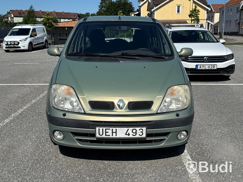 Renault Megane Scenic | 19960 mil | 2003 | Reparationsobjekt
