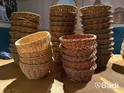 Flätade korgar i olika storlekar