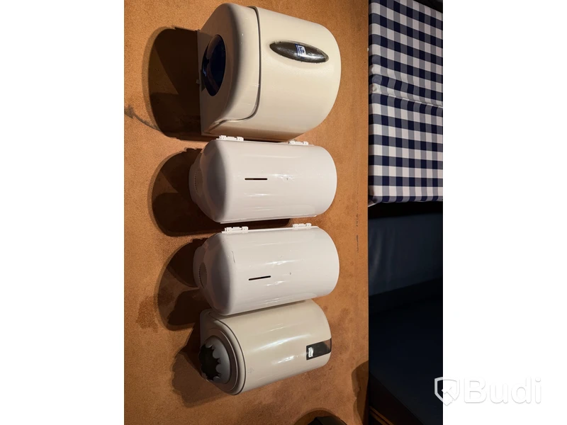 4 st. Väggdispenser vita, blandade modeller för papper