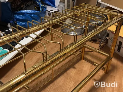 Backbarhylla i mässing med glashäng, 2 meter