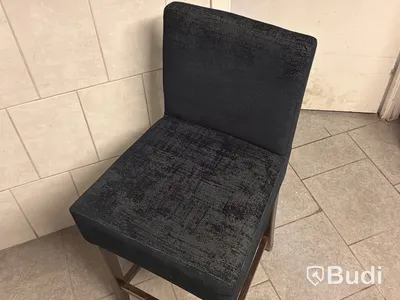 8 st barstol, mörkt tyg, träben
