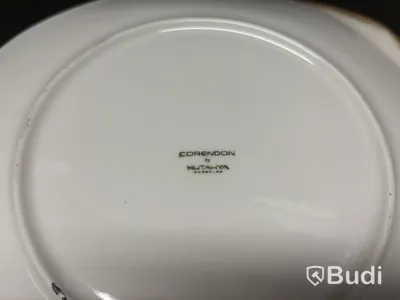 Tallrikar, ca 100 st, 25 cm, vit med brun kant