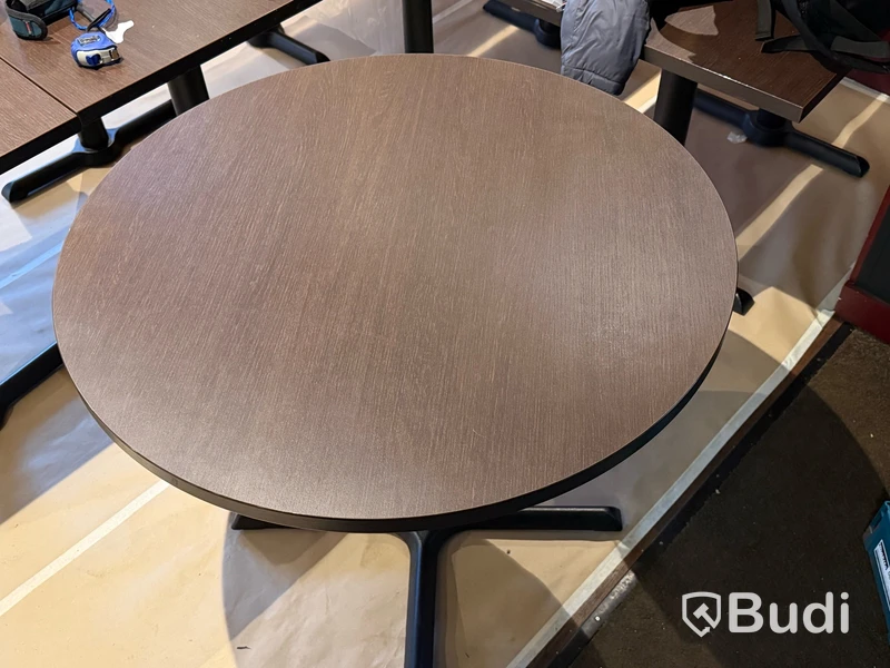 Restaurangbord, 9 st samt 4 st bordsskivor och 4 st bordsben