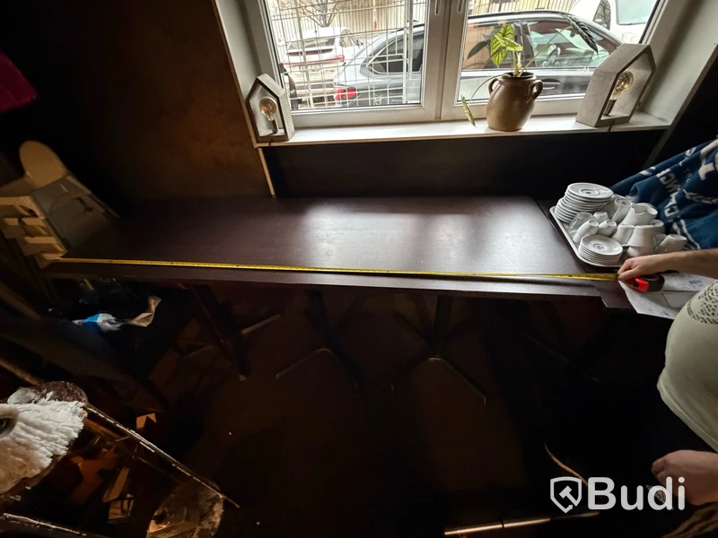 Restaurangbord, 9 st samt 4 st bordsskivor och 4 st bordsben
