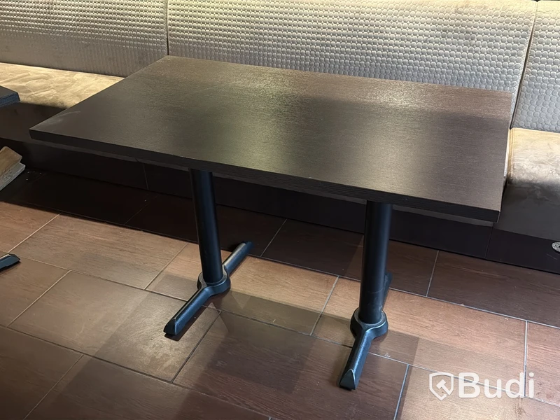 Restaurangbord, 9 st samt 4 st bordsskivor och 4 st bordsben