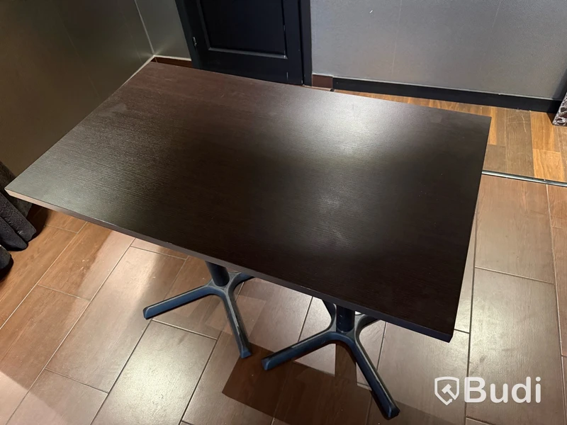 Restaurangbord, 9 st samt 4 st bordsskivor och 4 st bordsben