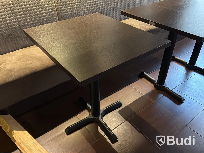 Restaurangbord, 9 st samt 4 st bordsskivor och 4 st bordsben