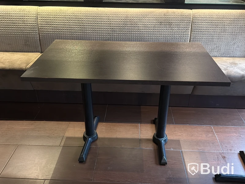 Restaurangbord, 9 st samt 4 st bordsskivor och 4 st bordsben