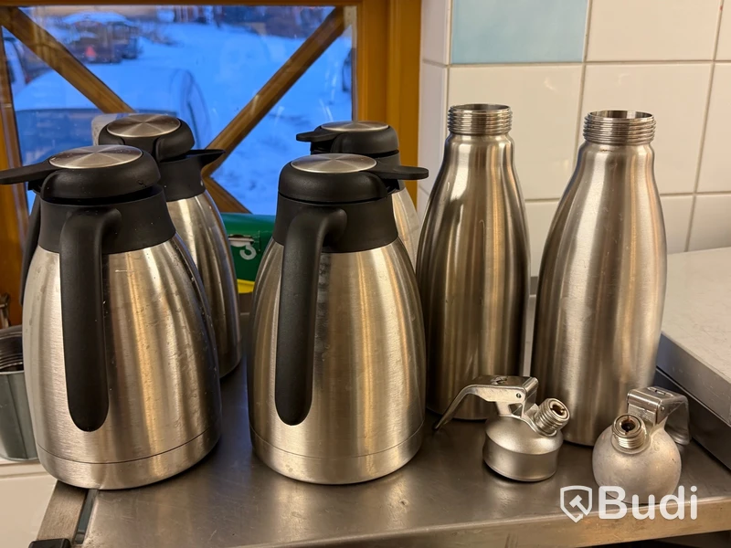4 st kaffekannor, 2 st sifoner samt 2 st kylplattor